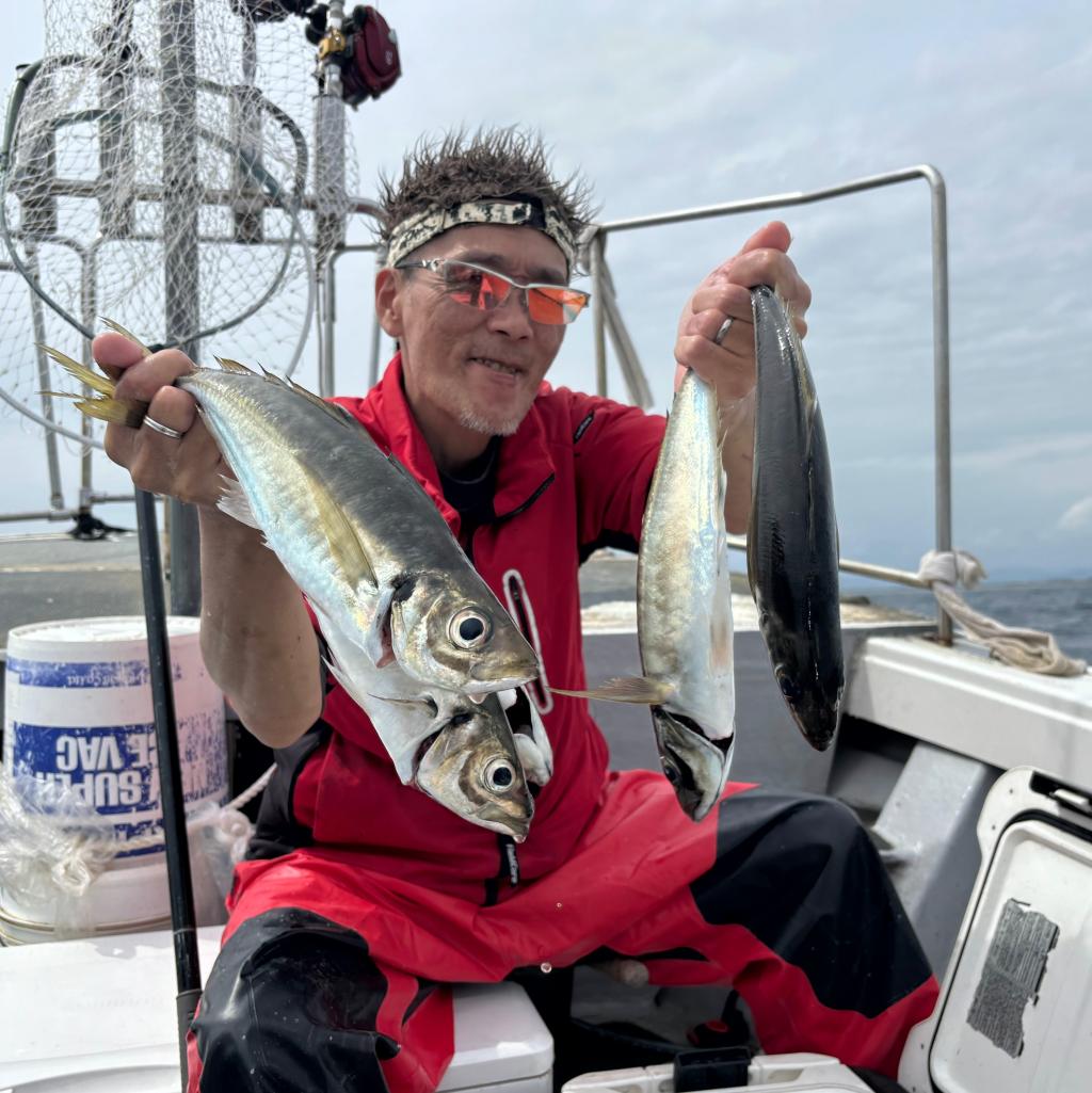 魚礁、アジ、泳がせ釣り