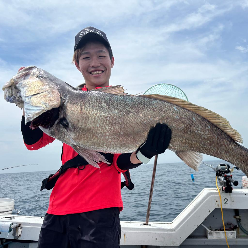 魚礁、アジ、泳がせ釣り